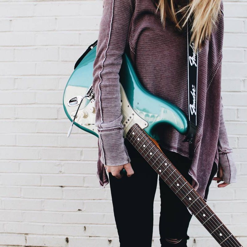 a012 (Demo) a012 (Demo)